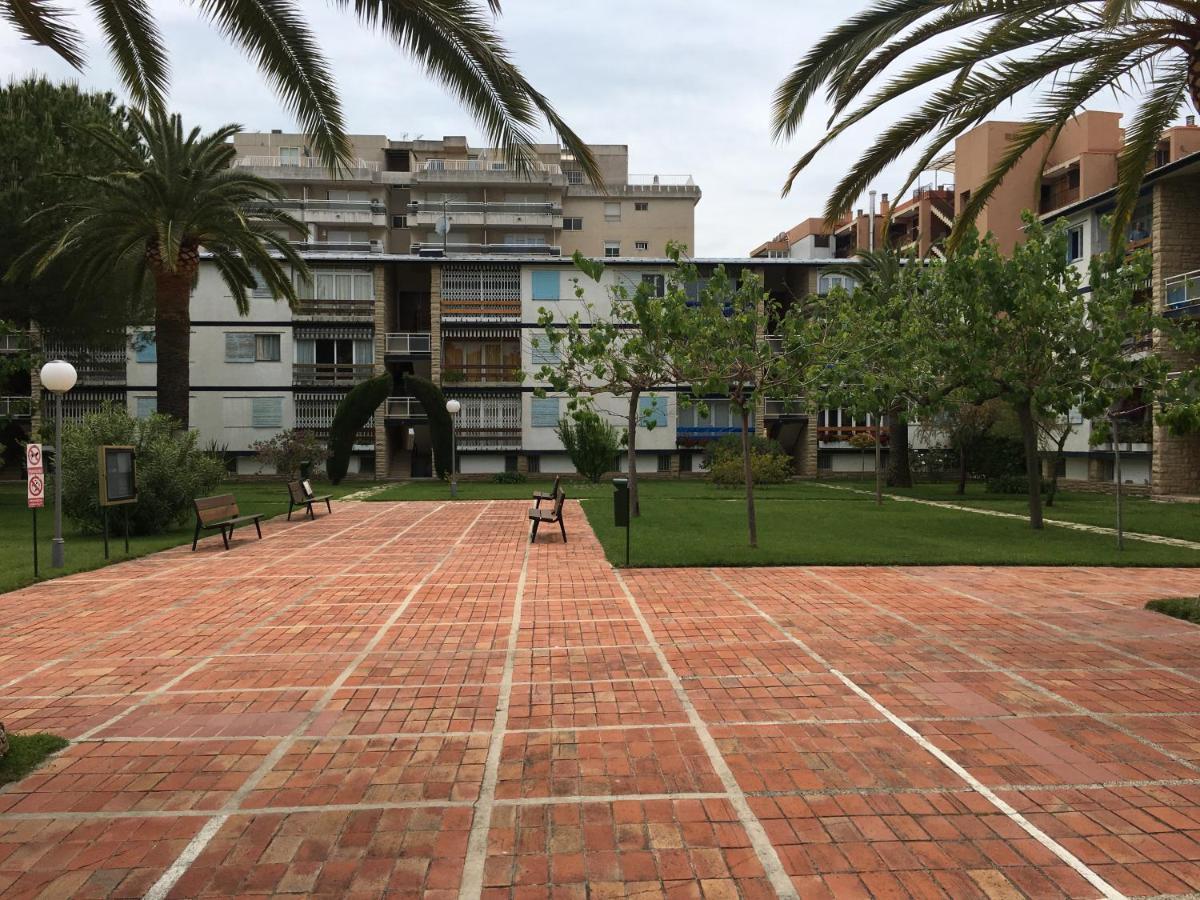 Book Ibiza Salou Apartment Bagian luar foto